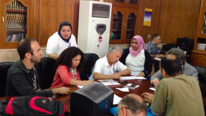 لقاء مع بعض من ممثلي محافظة بغداد  اعمال المنتدى الاجتماعي العراقي - بغداد  ايلول 2013