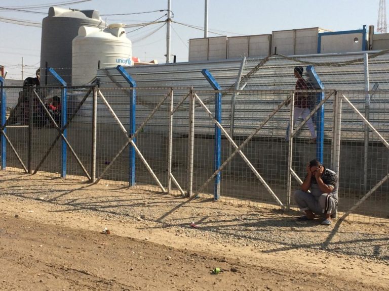 كردستان العراق تعتقل تعسفا الرجال والصبية الهاربين من القتال