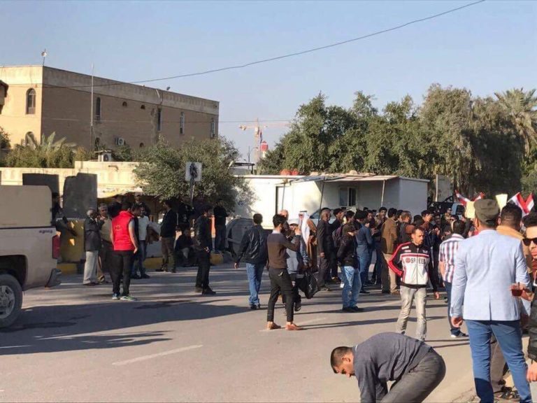 النقابة العامة للعاملين في النفط والغاز تطالب شركة لوك اويل الروسية بإعادة الموظفين المفصولين عن العمل