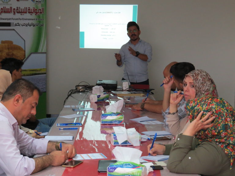 منتدى الديوانية للبيئة والسلام ينظم تدريباً حول إدارة الحملات