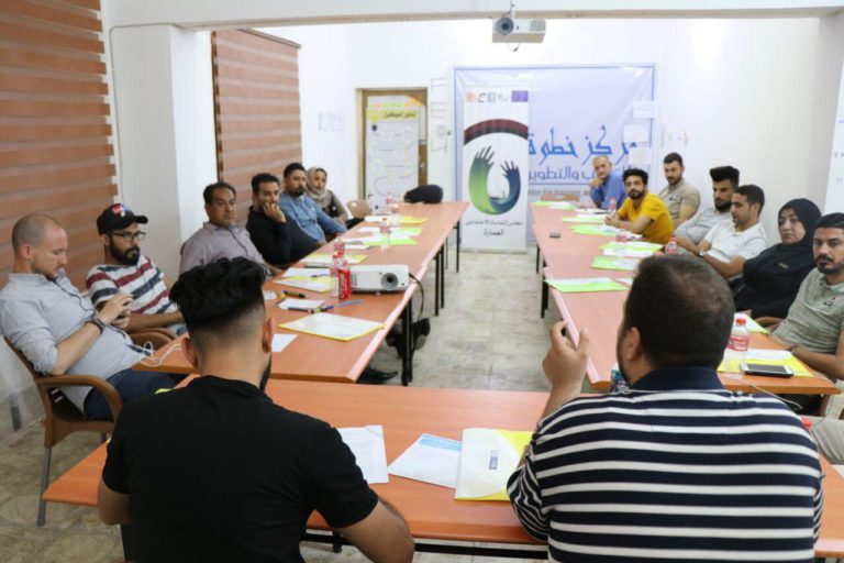 مجلس العمارة للتماسك الاجتماعي يناقش قضايا العمال في جلسة حوارية في العمارة