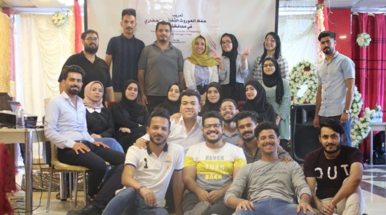 اعداد مجموعة من الشباب والشابات للدفاع عن وحماية الموروث الحضاري والثقافي في ذي قار