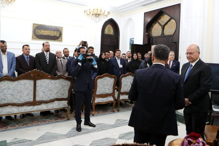 عدنان الزرفي، رئيس وزراء جدلي آخر، وسط رفض سياسي وشعبي واسع