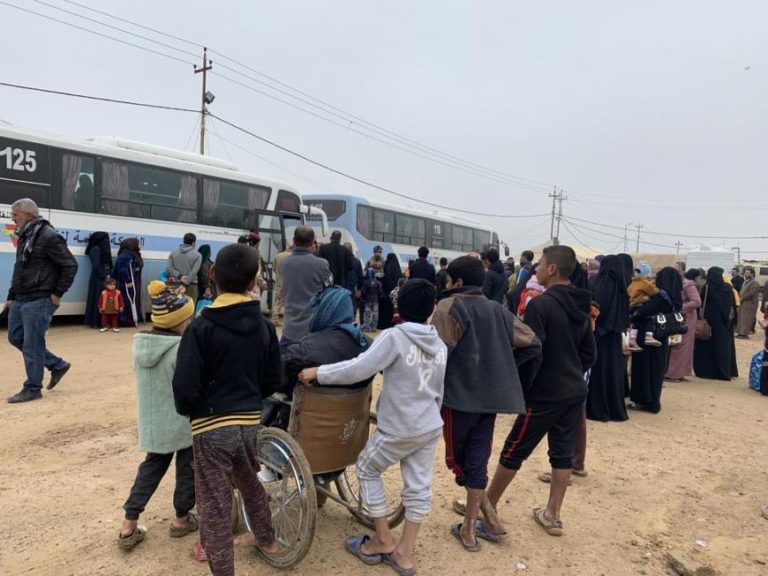 العراق: خطط إغلاق المخيمات غير ملائمة